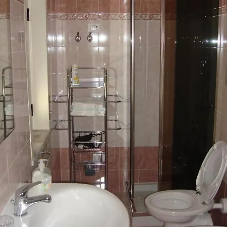 Emmanuel2 Bed and Breakfast 3*